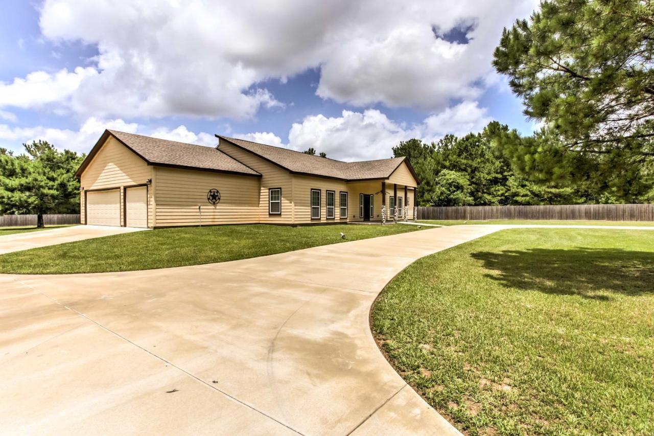 Texas Vacation Rental With Fireplace, Near Lakes Marshall Bagian luar foto